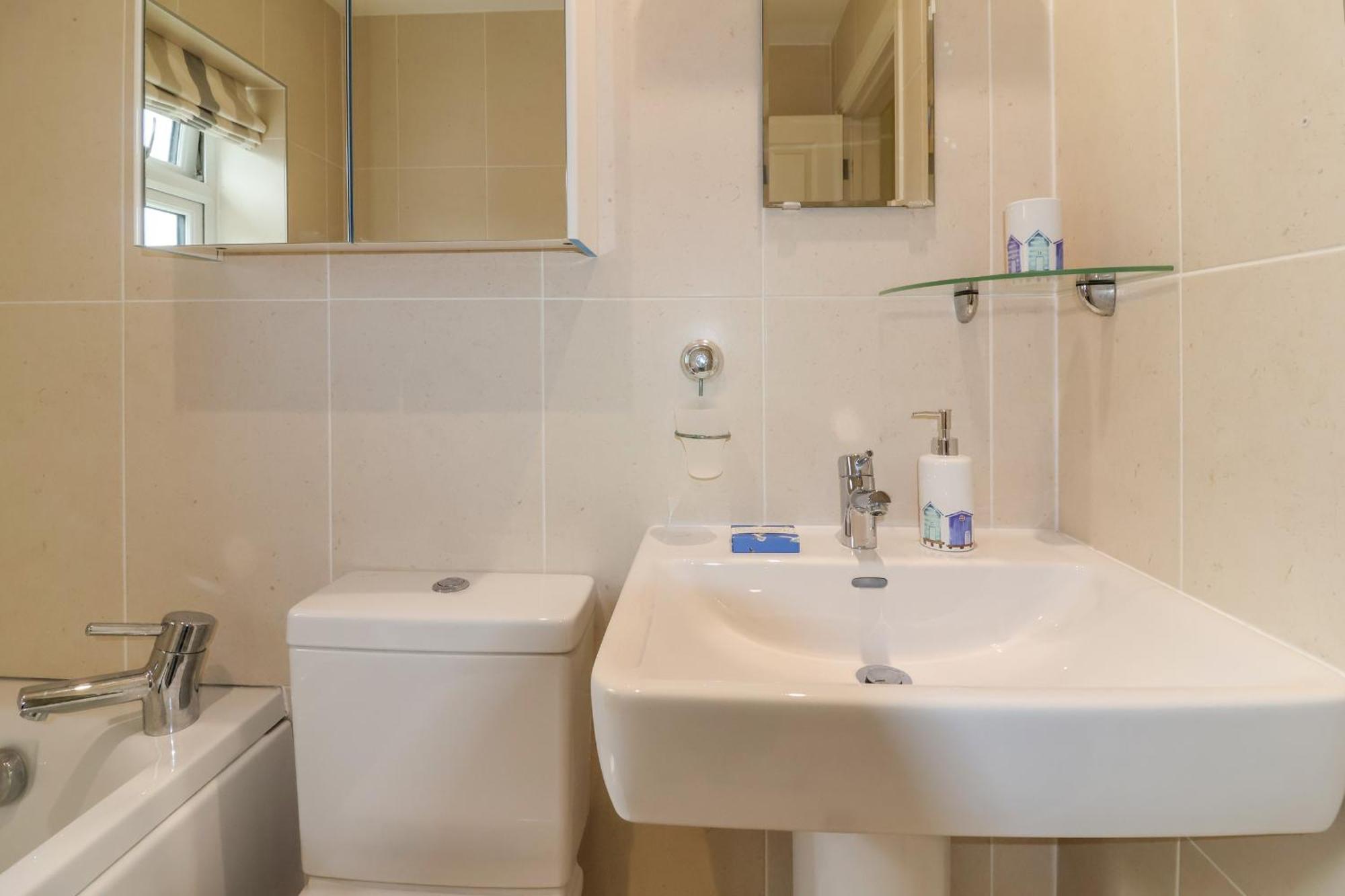 Villa Sea Breeze Swanage Exterior foto